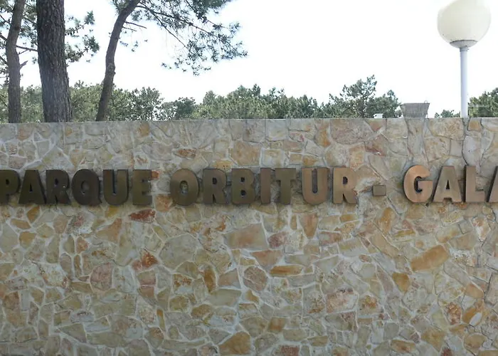 مكان تخييم Parque De Campismo Orbitur Gala