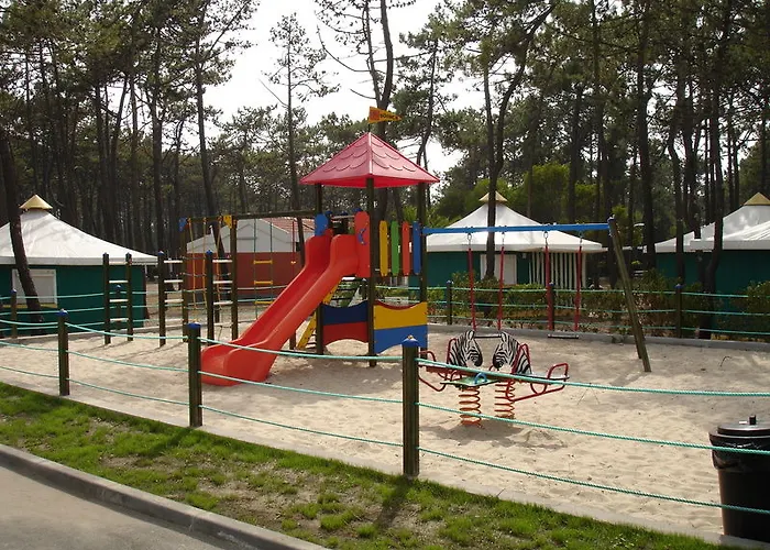 Parque De Campismo Orbitur Gala فيغيورا دا فوز